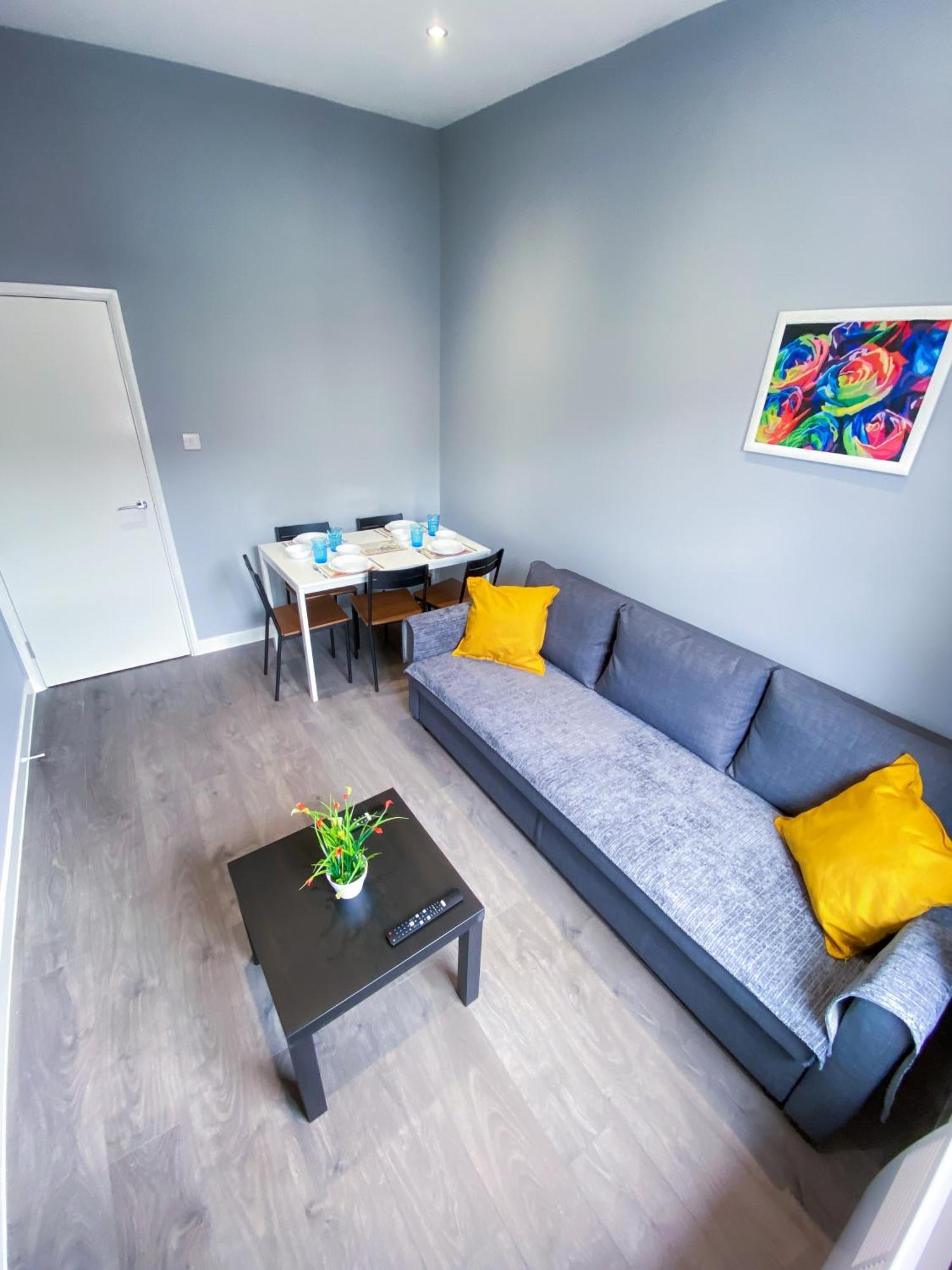 Apartament Modern 1 Bedroom Flat In Wood